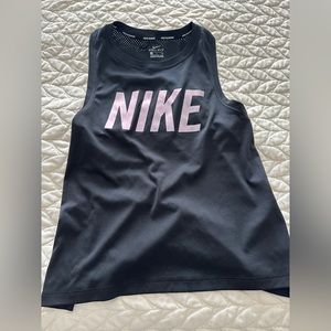 Nike workout tank